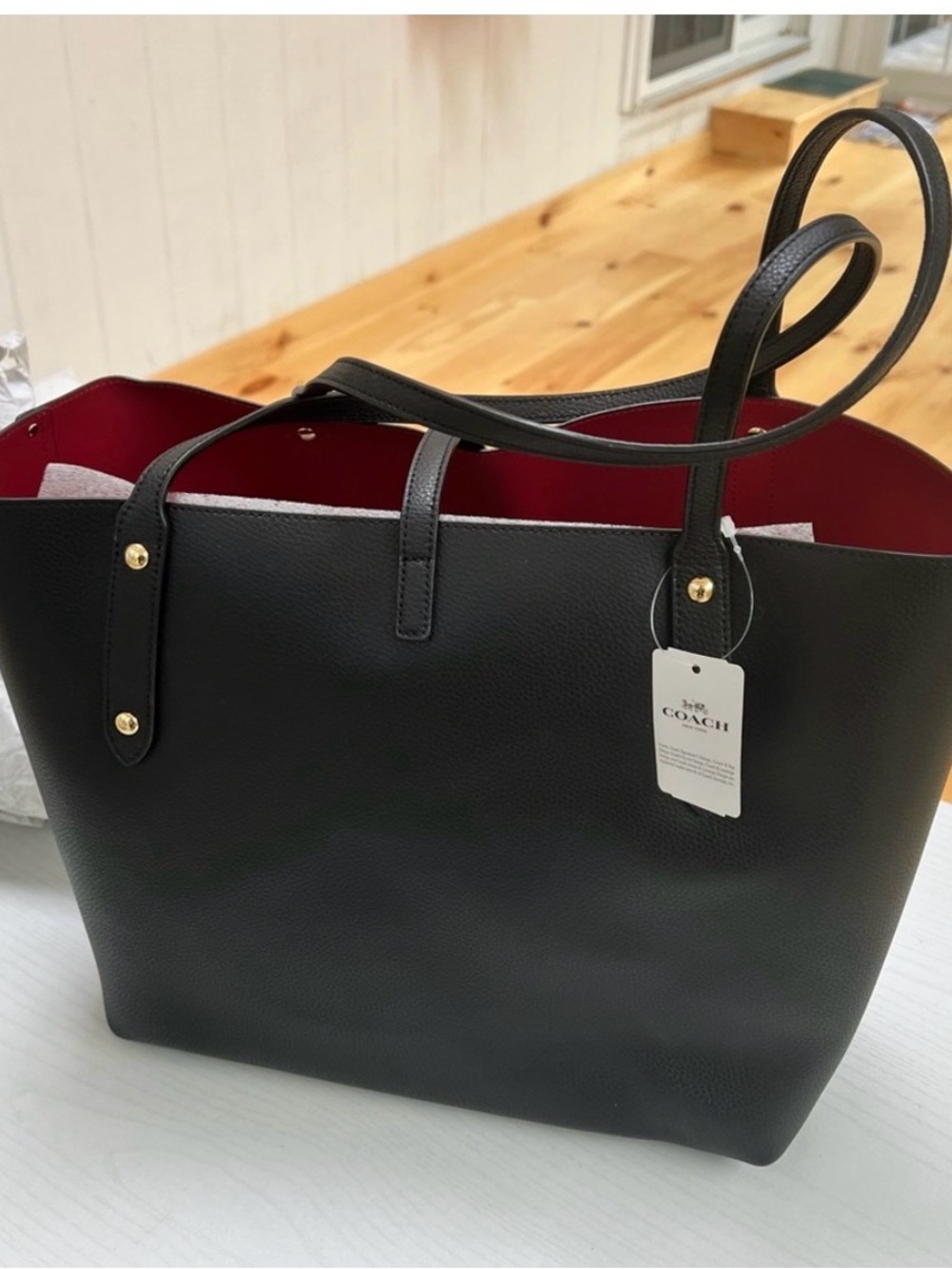 Coach NWT Market Tote $295 black w red